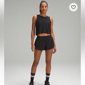 Lululemon Hotty Hot Shorts size 6 Tall